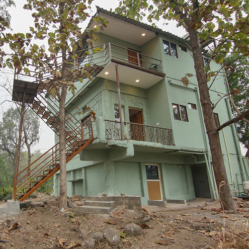Dudhiya Elevated Cottage